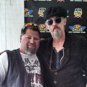 Meet your Posher, Aaron